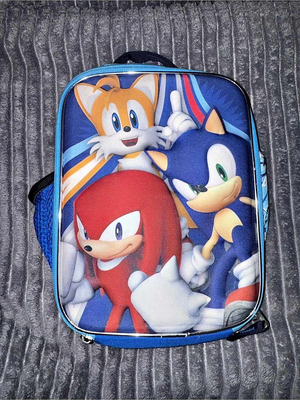 Sonic the Hedgehog Character Lunch Bag in Blue & Red in good condition